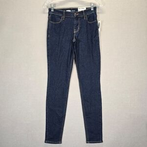 Old Navy Women’s Mid Rise super skinny jeans size 0